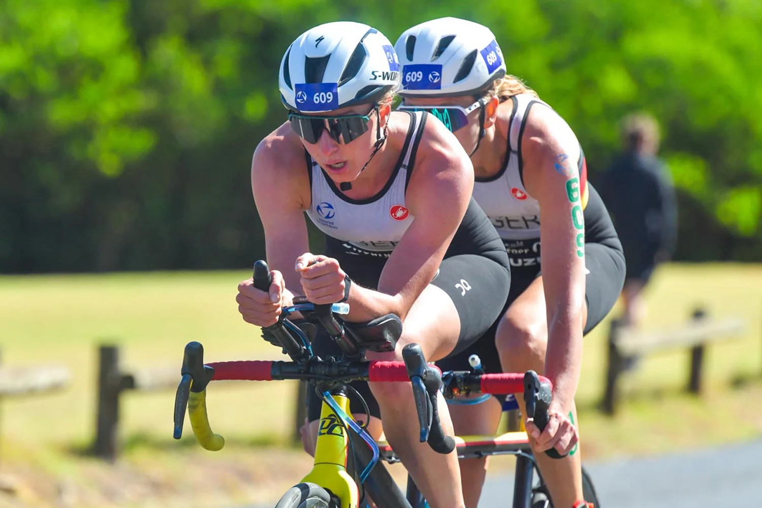 Anja Renner para-triathlete cycling